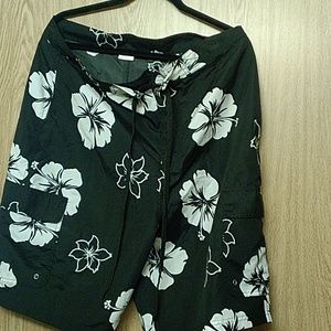 Unbranded Hawaiian Shorts Black Size 38